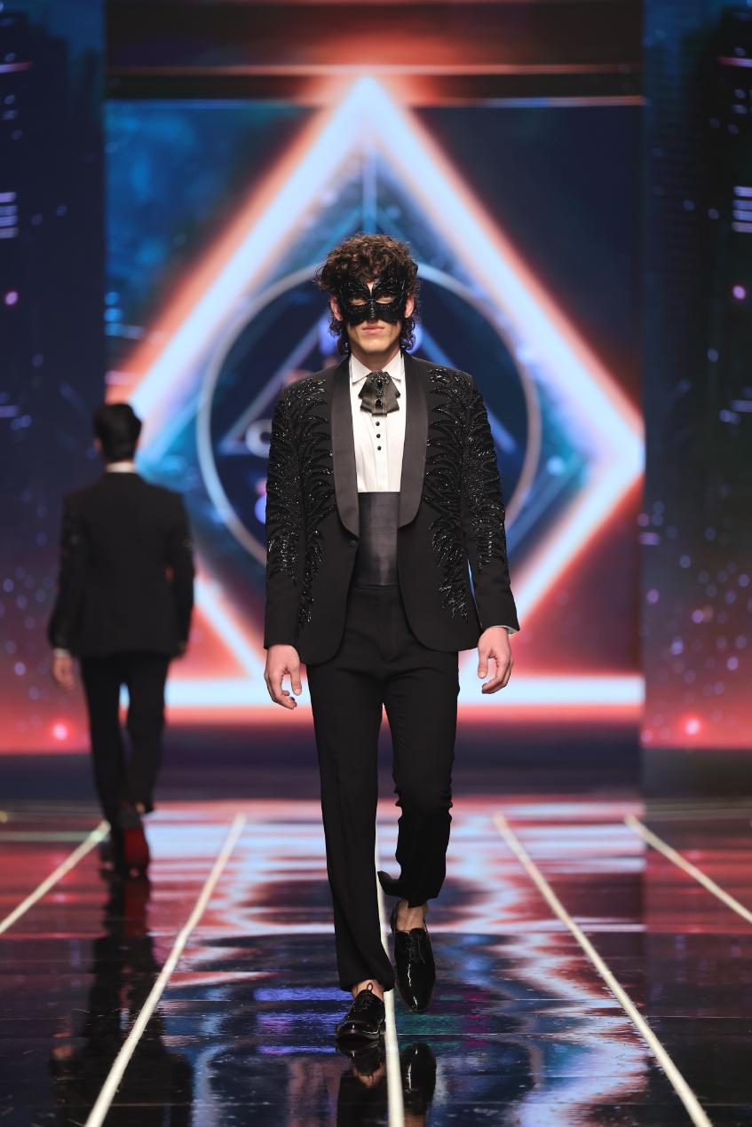 Tayyab Aabo - Tuxedo 2