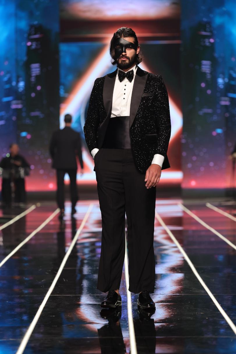Tayyab Aabo - Tuxedo 6