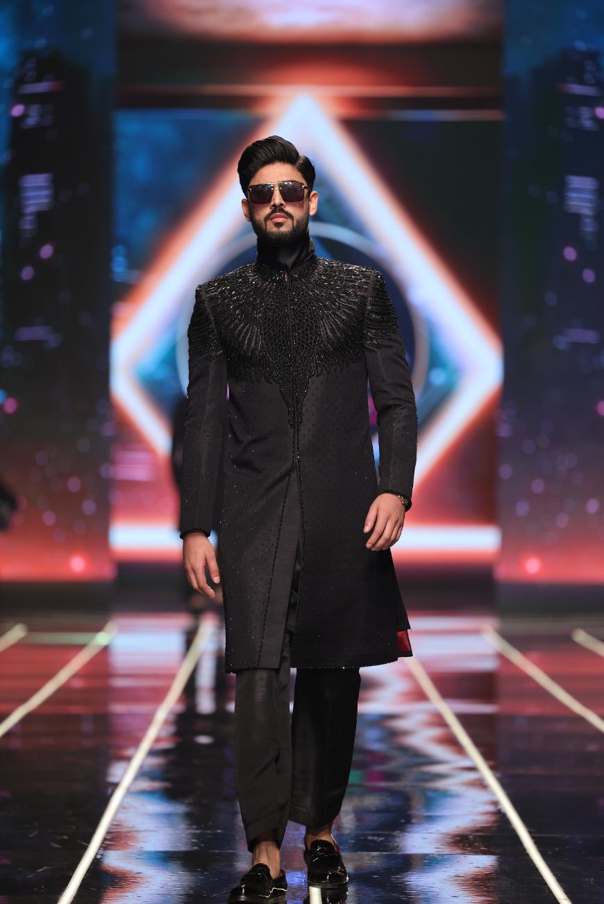 Tayyab Aabo - Sherwani 2