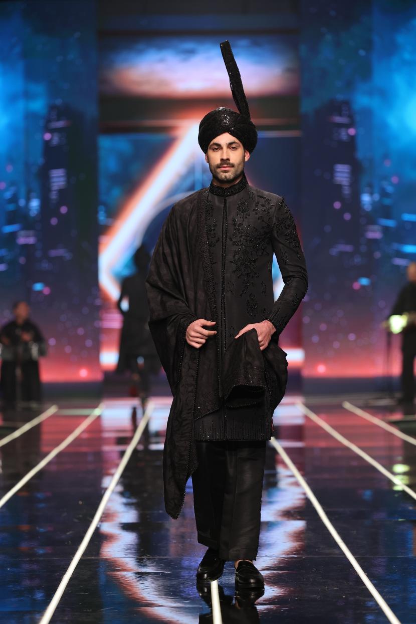 Tayyab Aabo - Sherwani 5