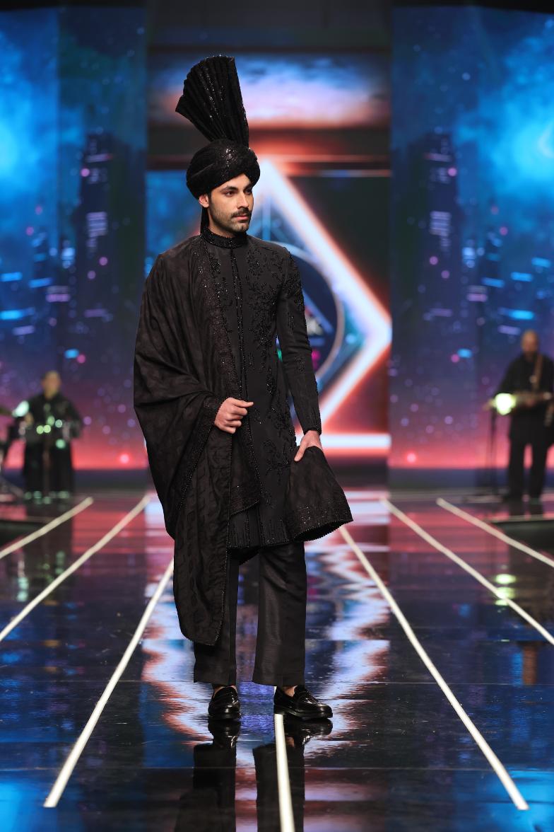 Tayyab Aabo - Sherwani 5
