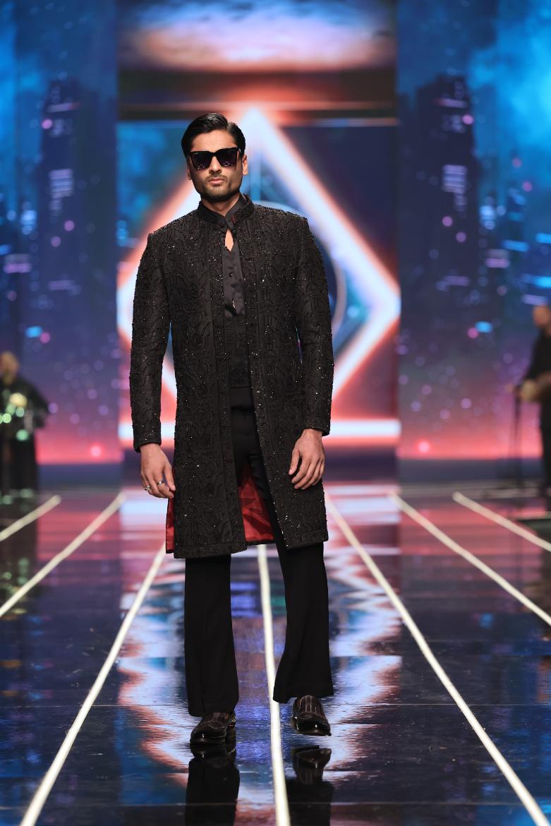 Tayyab Aabo - Sherwani 7