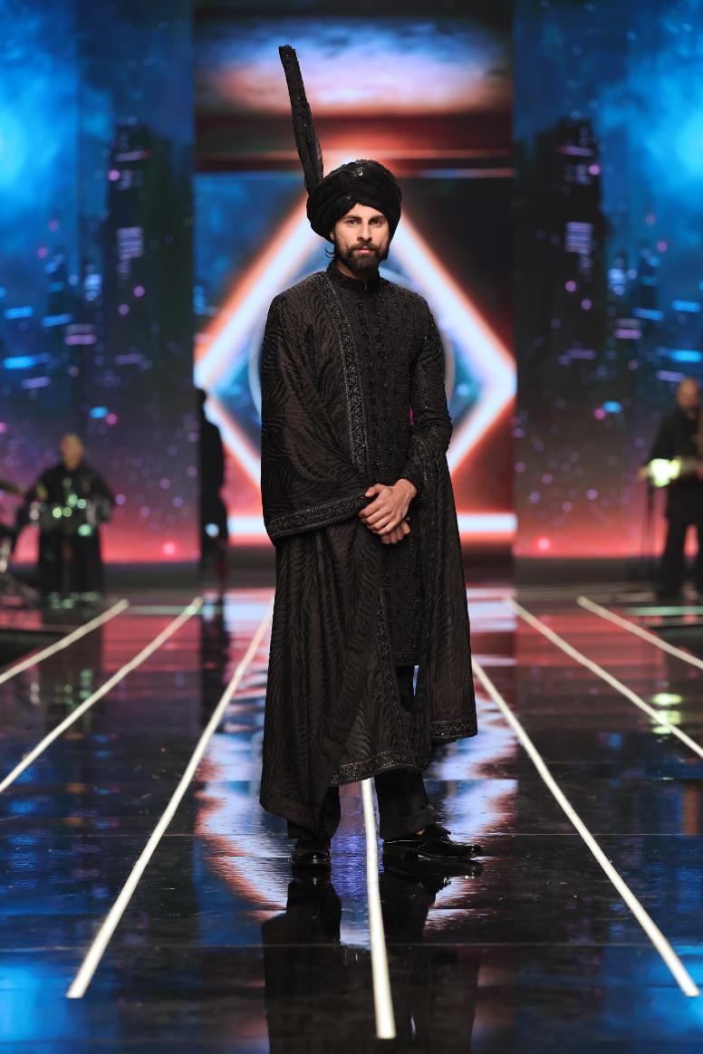Tayyab Aabo - Sherwani 9