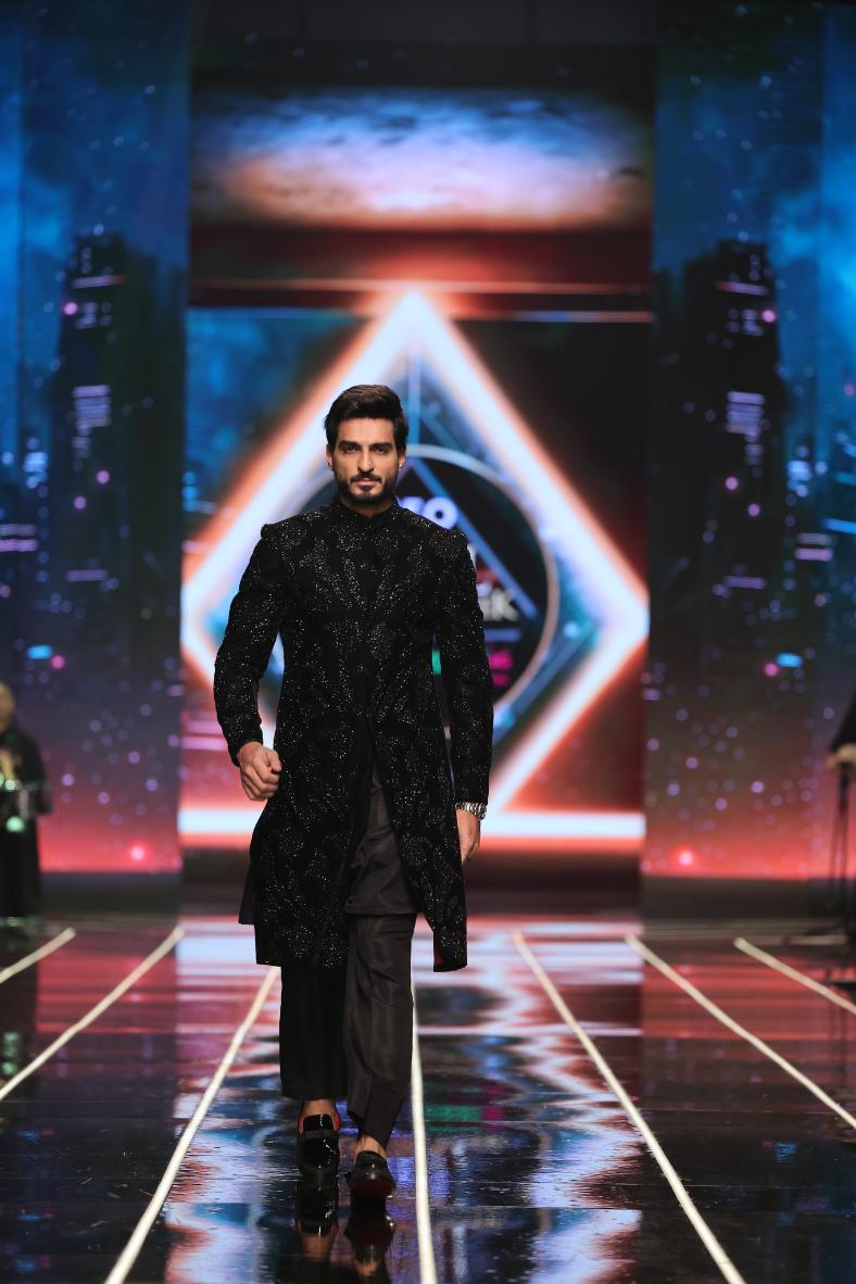 Tayyab Aabo - Sherwani 10
