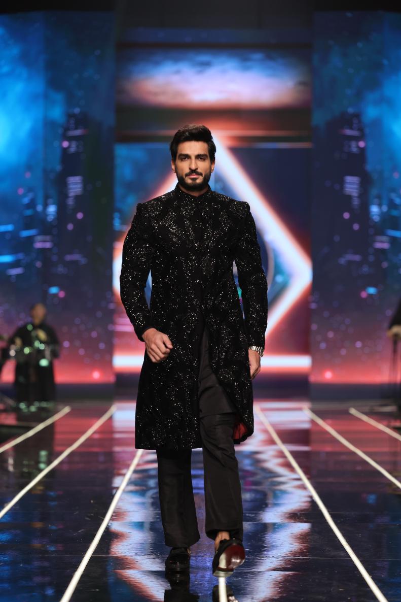 Tayyab Aabo - Sherwani 10