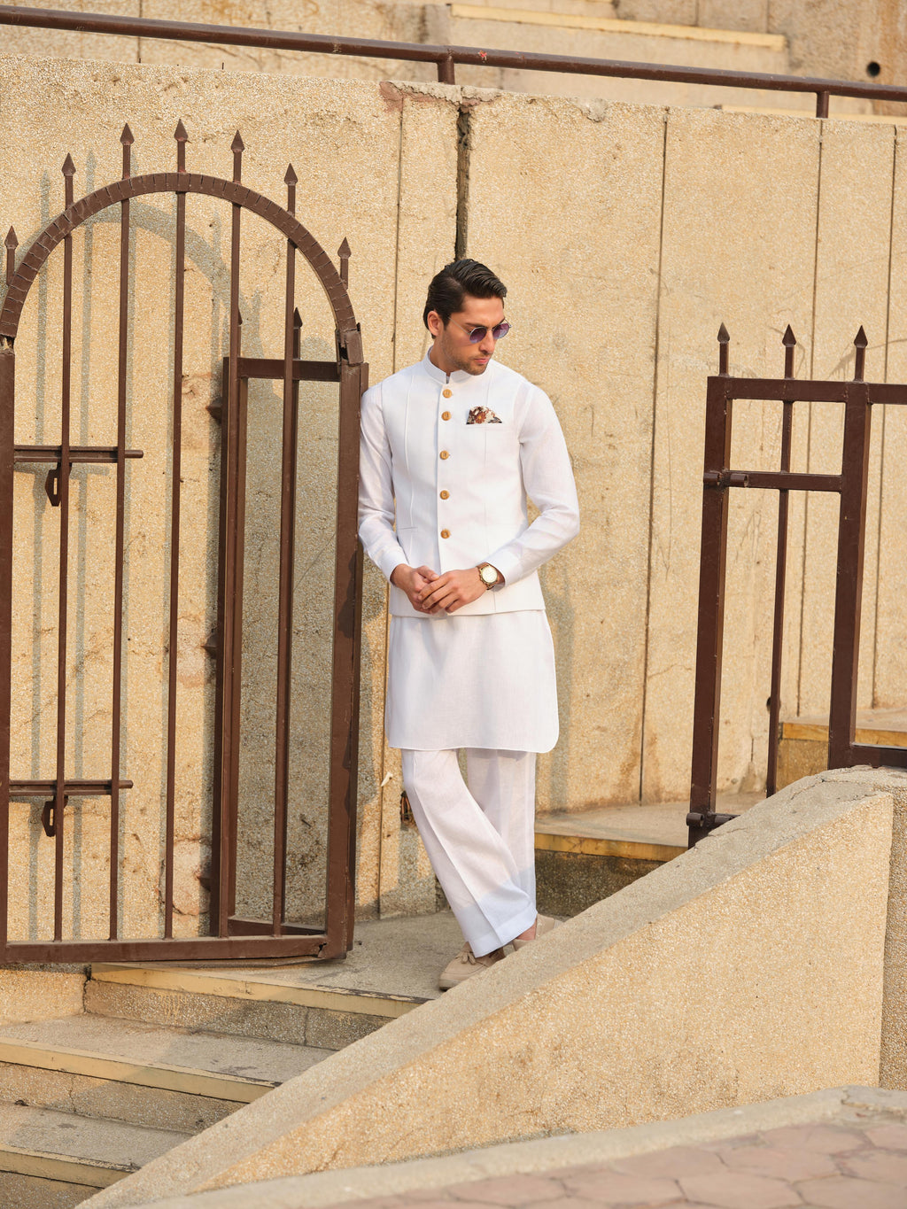 Off-White Linen Waistcoat - Sultan